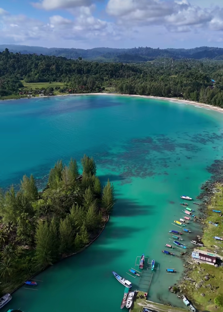 pelabuhan busung indah